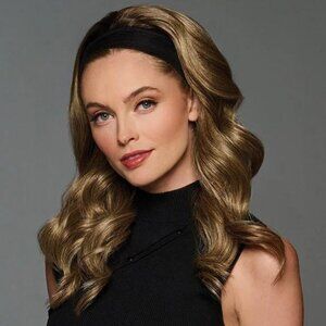 HAIRDO SOFT CURLS HEADBAND WIG in R2 Ebony